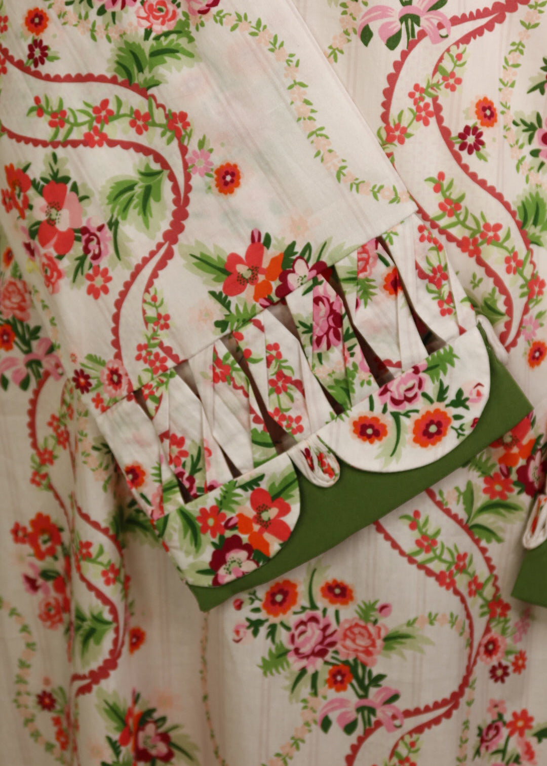 Ruffle Floral Mukhawar