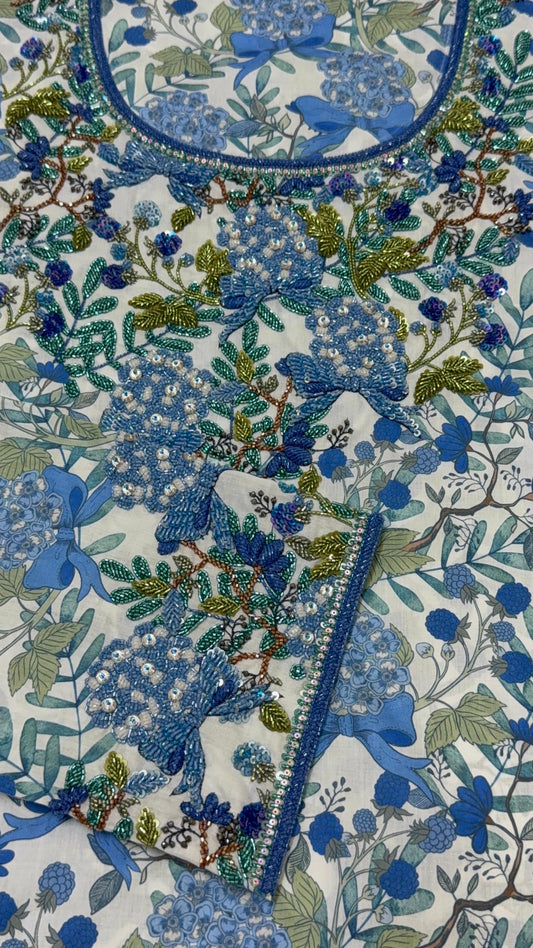 Blues and Bows Mukhawar