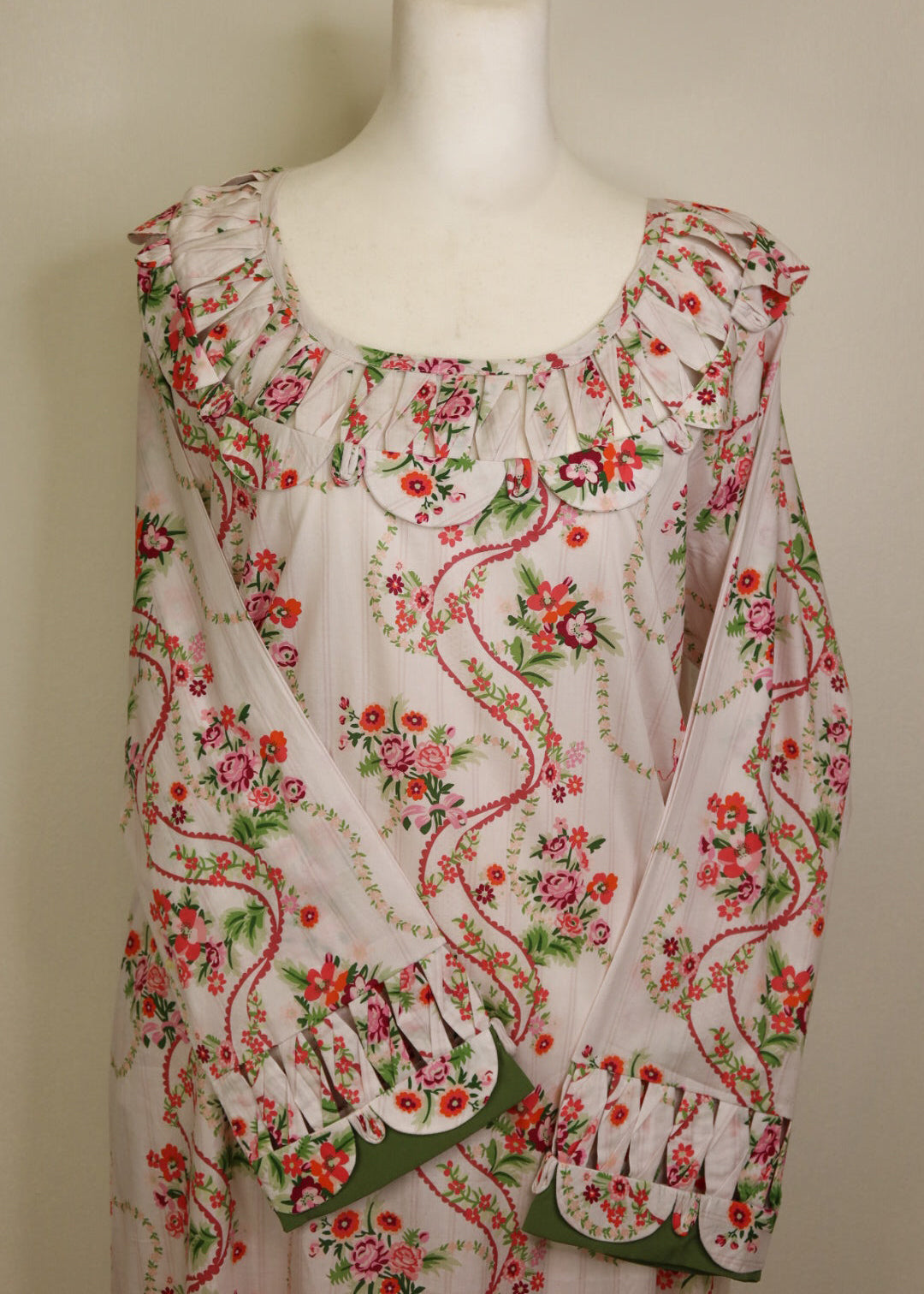 Ruffle Floral Mukhawar