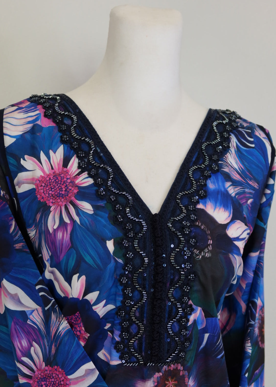 Fuchsia Forest Mukhawar