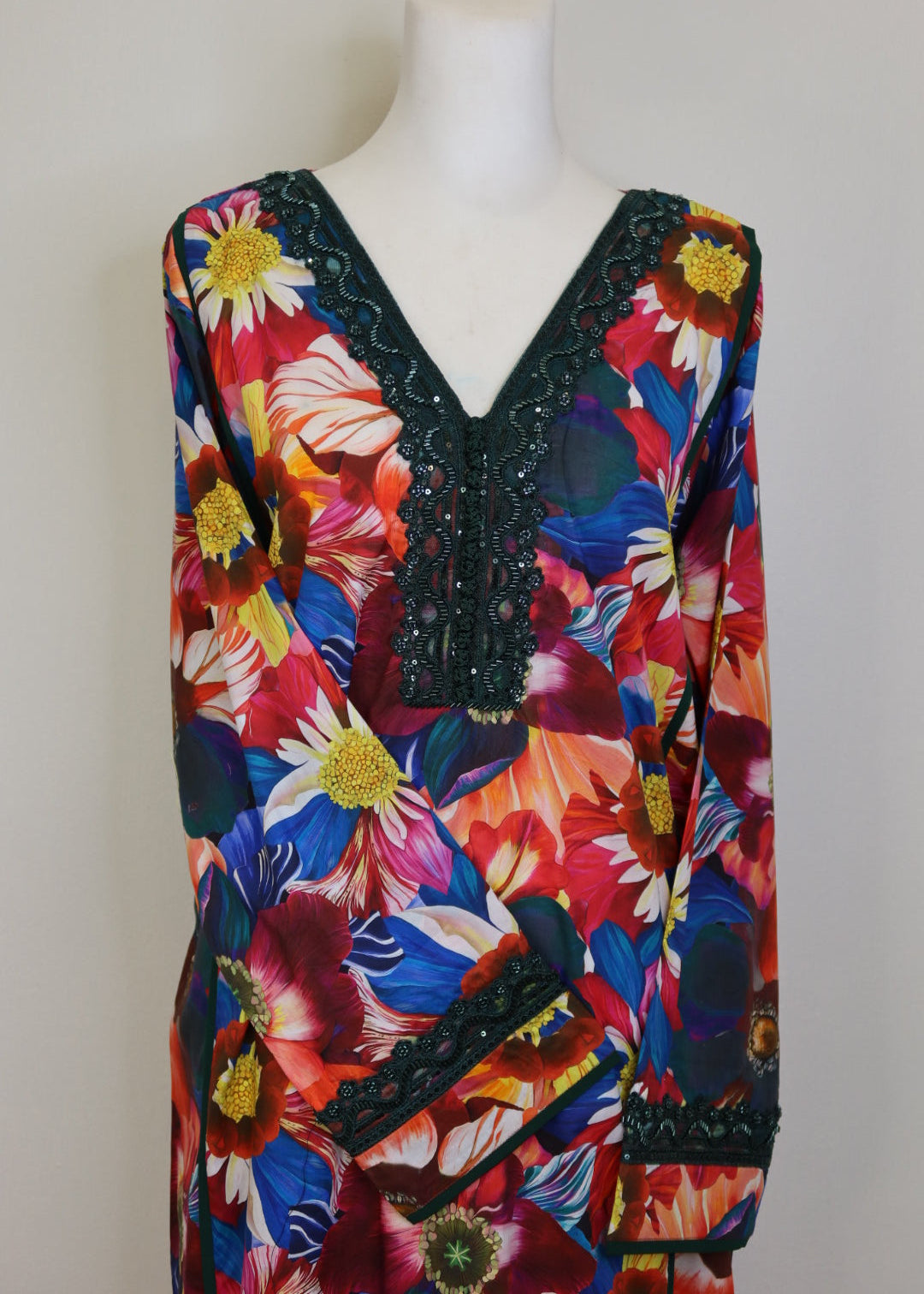 Rainbow Garden Floral Mukhawar